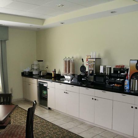 Ambassador Inn & Suites ทัสคาลูซา ภายนอก รูปภาพ